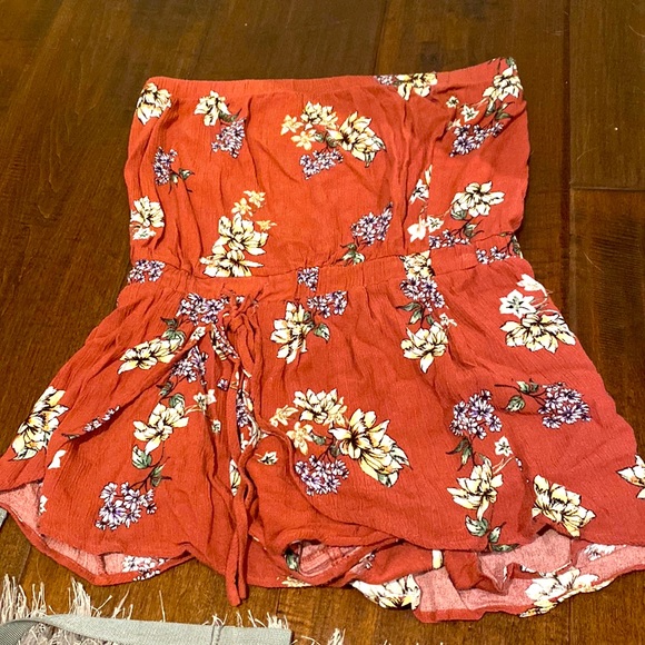 Super cute pacsun romper: size small - Picture 1 of 3